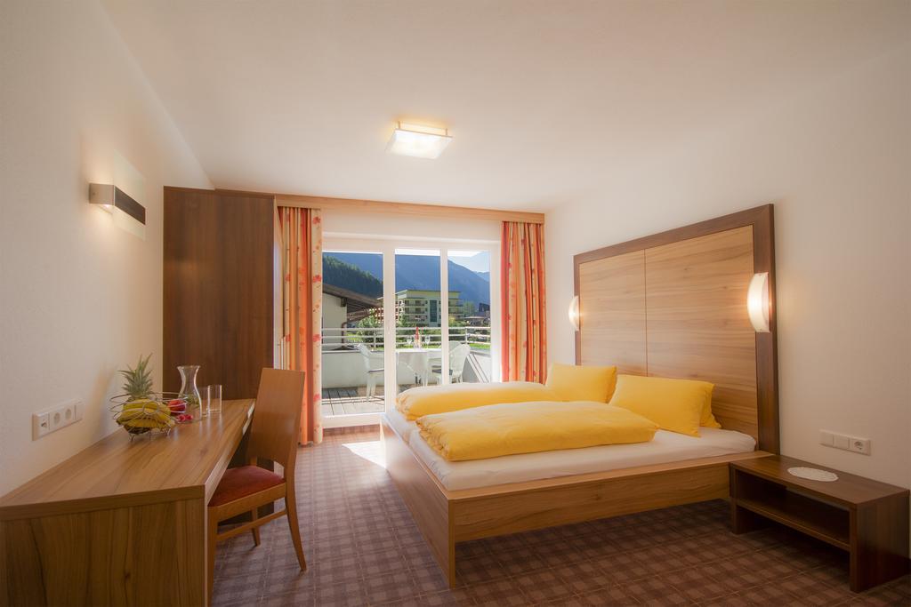 Apart Mado Längenfeld Chambre photo